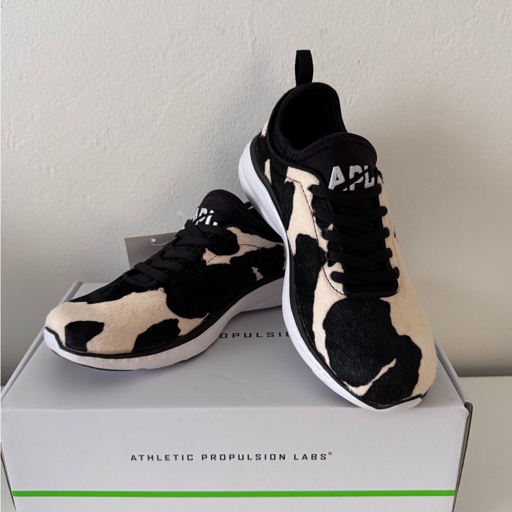 APL Women's Athletic Shoes - Black and White